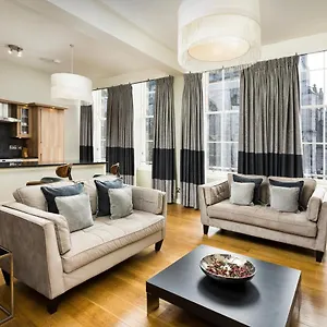 Aparthotel Old Town Suites - Royal Mile, Edinburgh