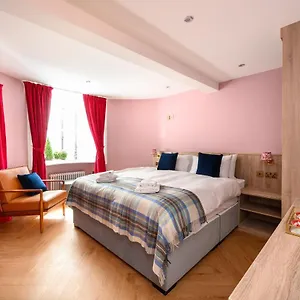 Inn Super King Garden With En-suite, Edinburgh