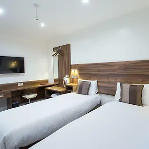 Guest house Heathrow-windsor Slough